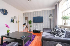 Classic Marble Arch Apartment